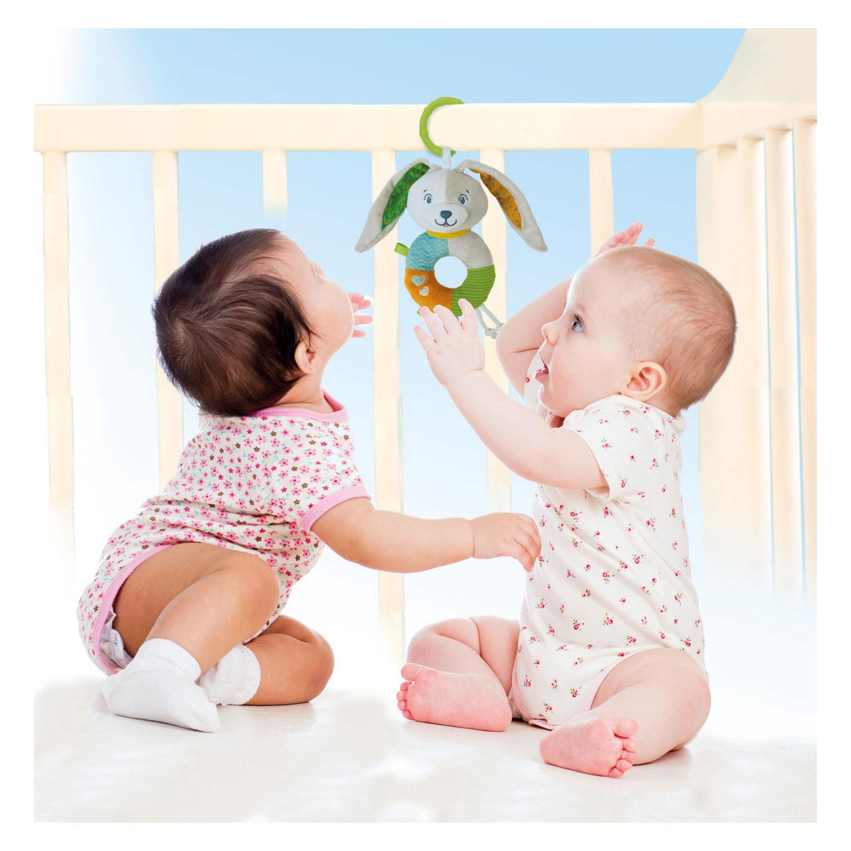 Clementi Baby Pluchen Rattle Rabbit