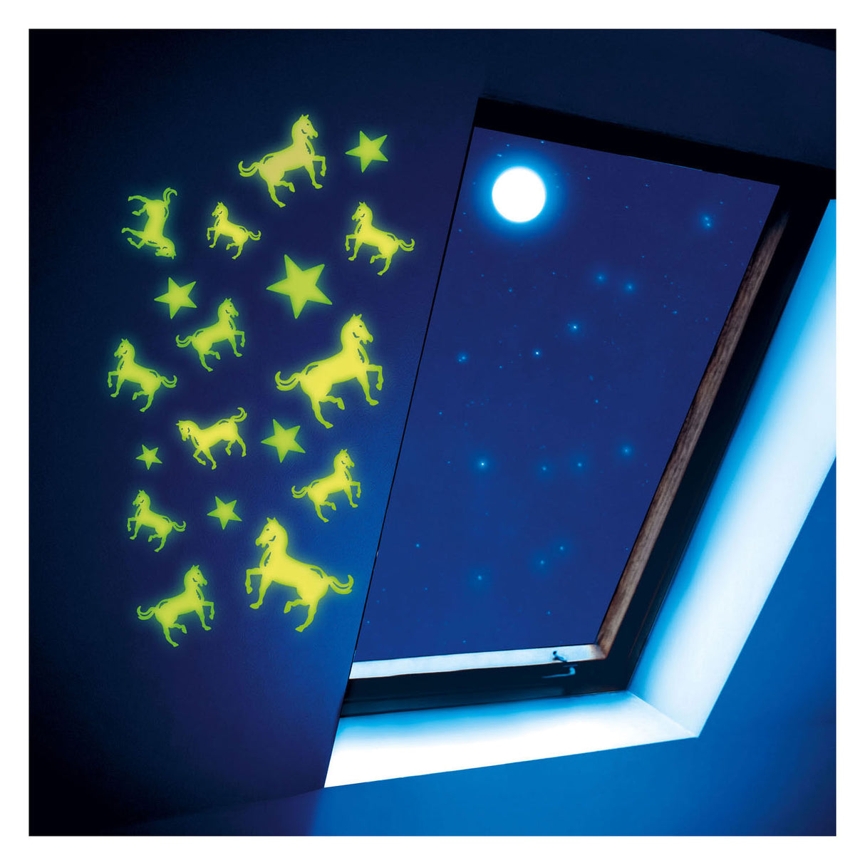 Toi-Toys brilha e brilho nos cavalos escuros