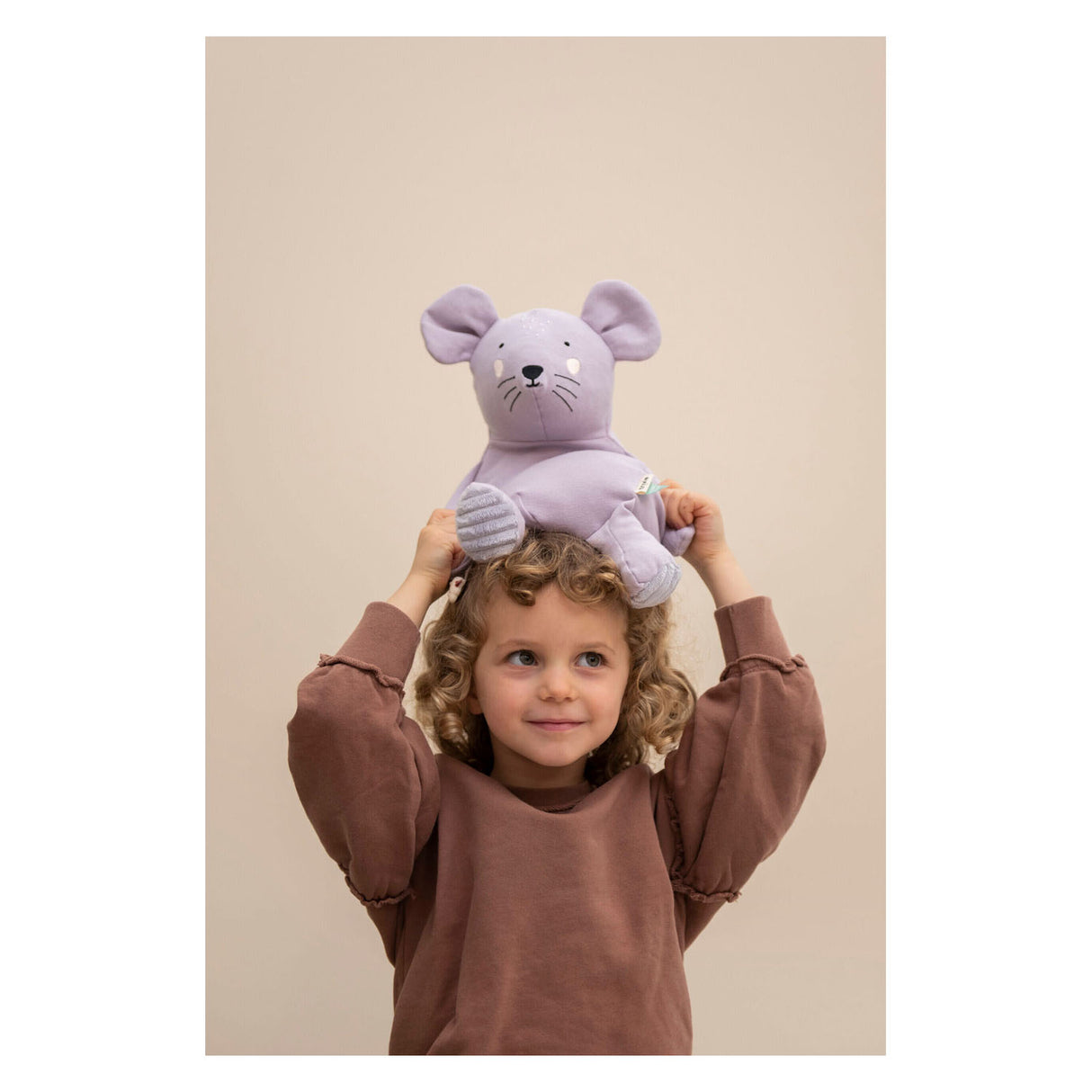 Trixie hug plush large - mrs. mouse