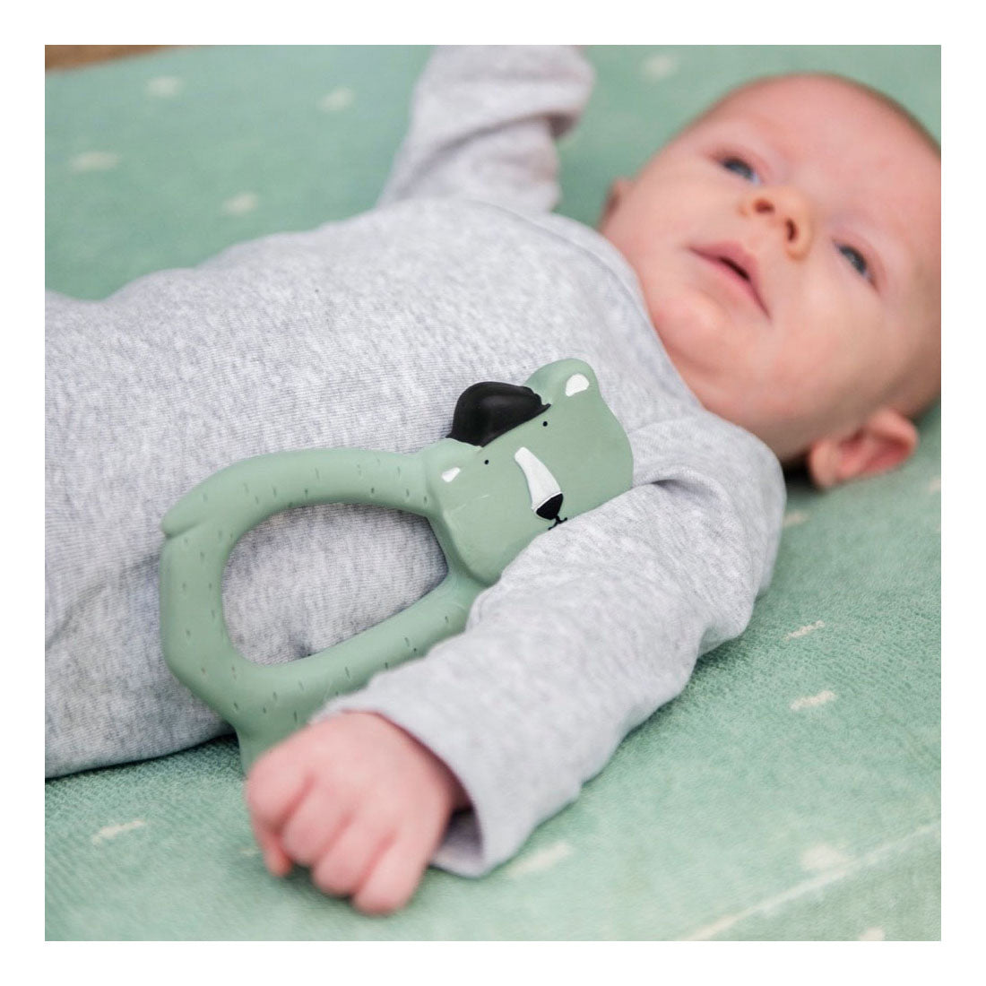 Trixie Natural Rubber Grey Play - Mr. Polar Bear