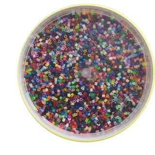 Hama bügeln Perlen 30000 Stück in einem Eimer