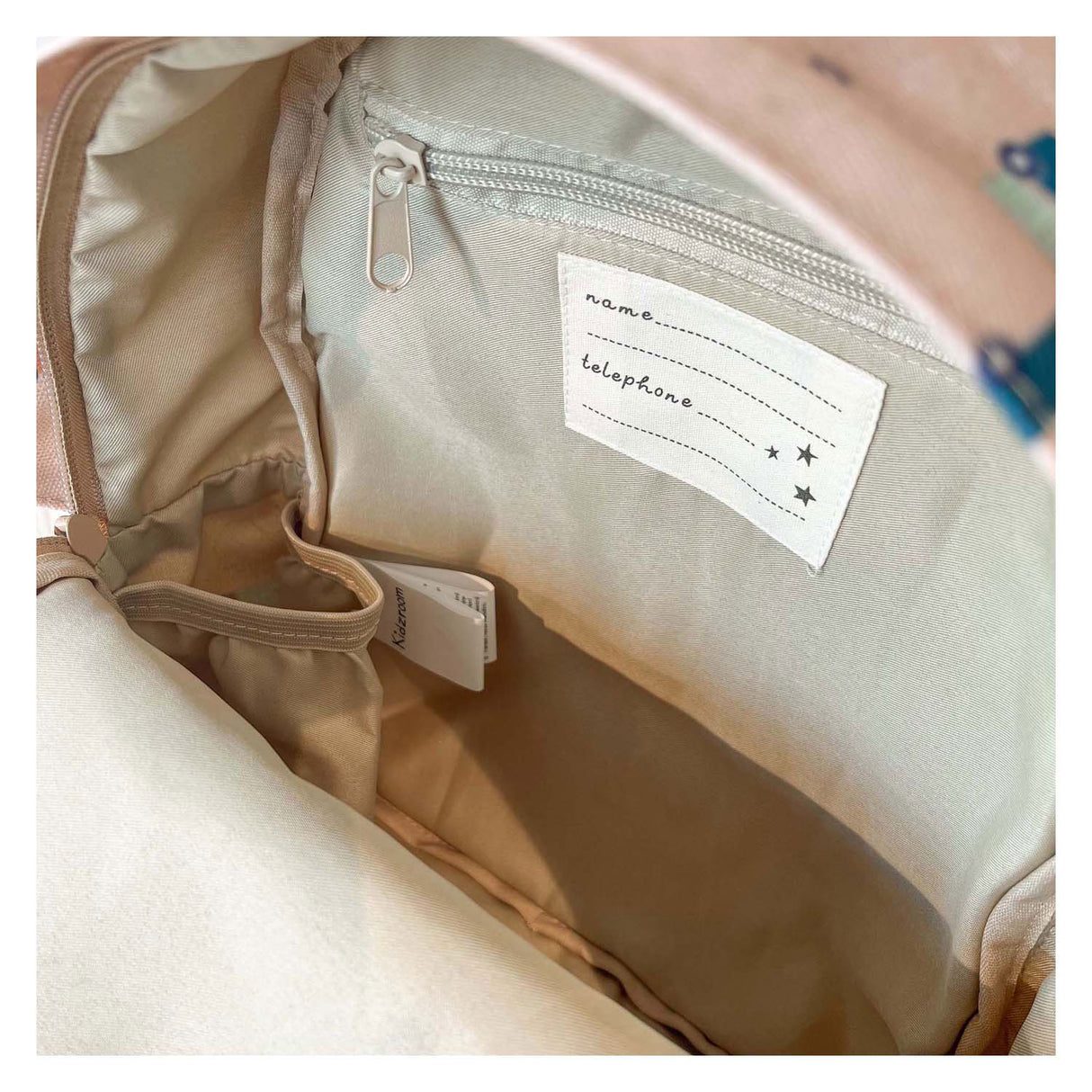 Mochila kidzroom paris dulces abrazos vehículos