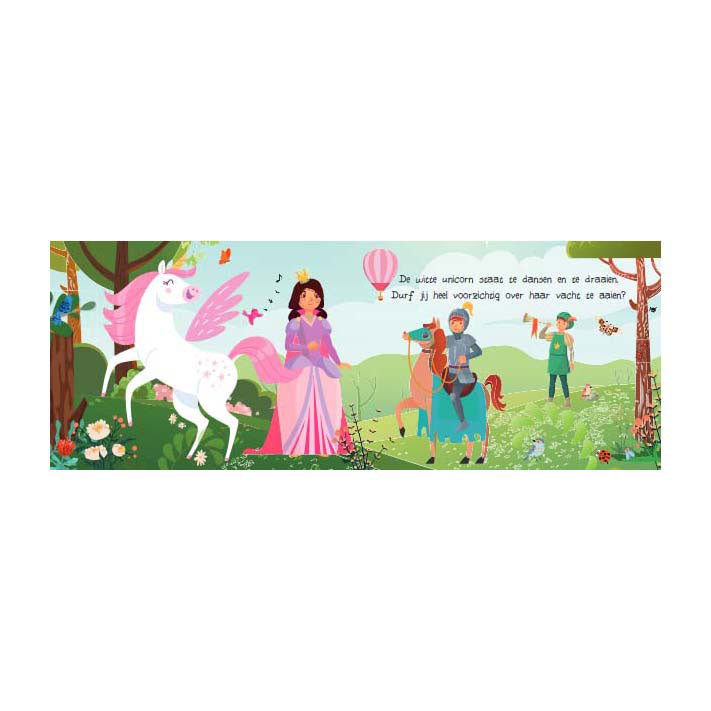 Los editores de linternas miran y sienten unicornios y princesas