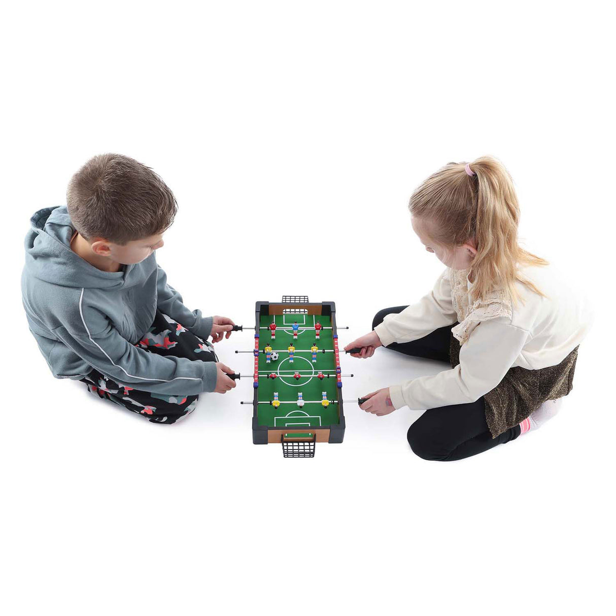 Spielen Sie heute Tischfußballtisch mit 2 Bällen