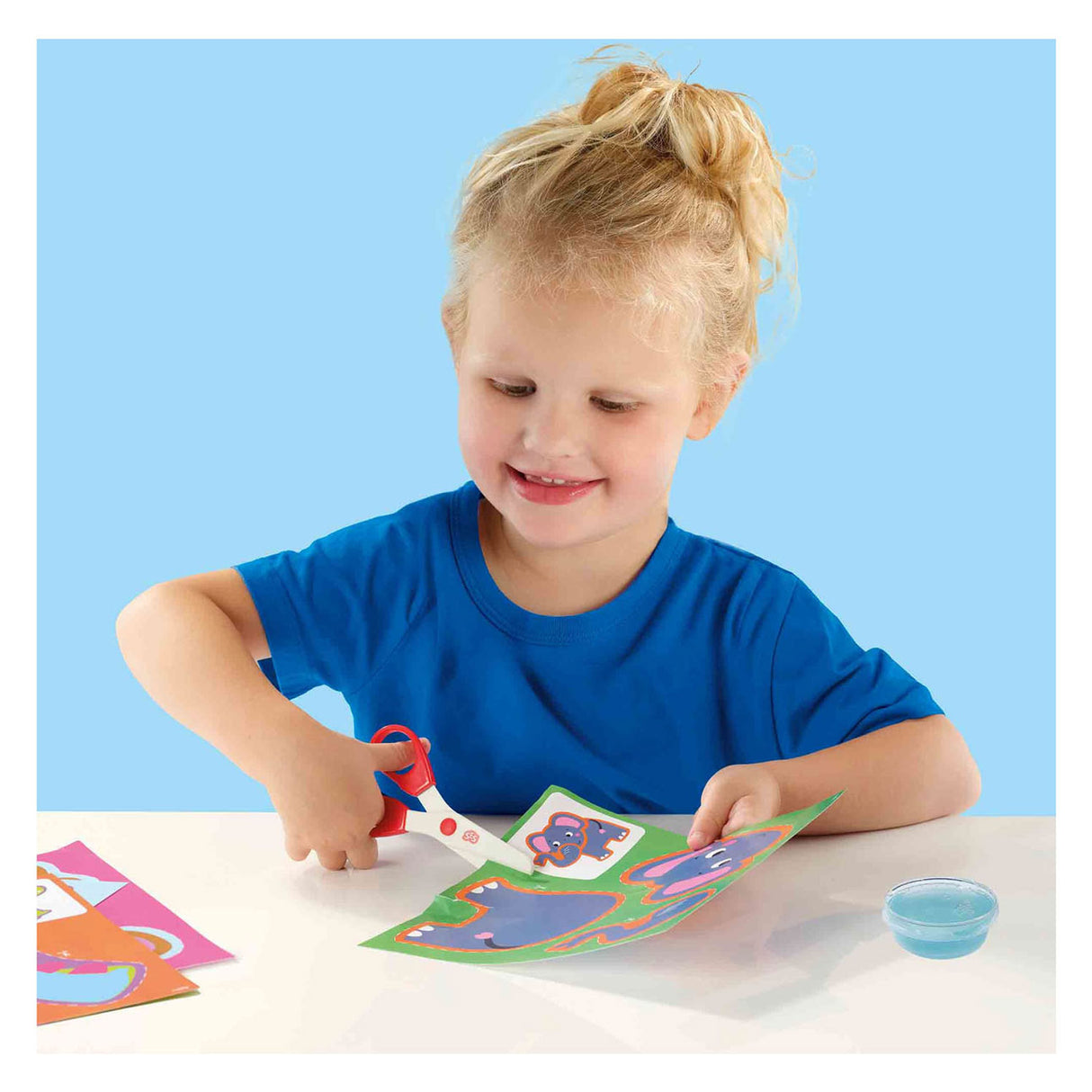 Ses, naučim se rezati in prilepiti