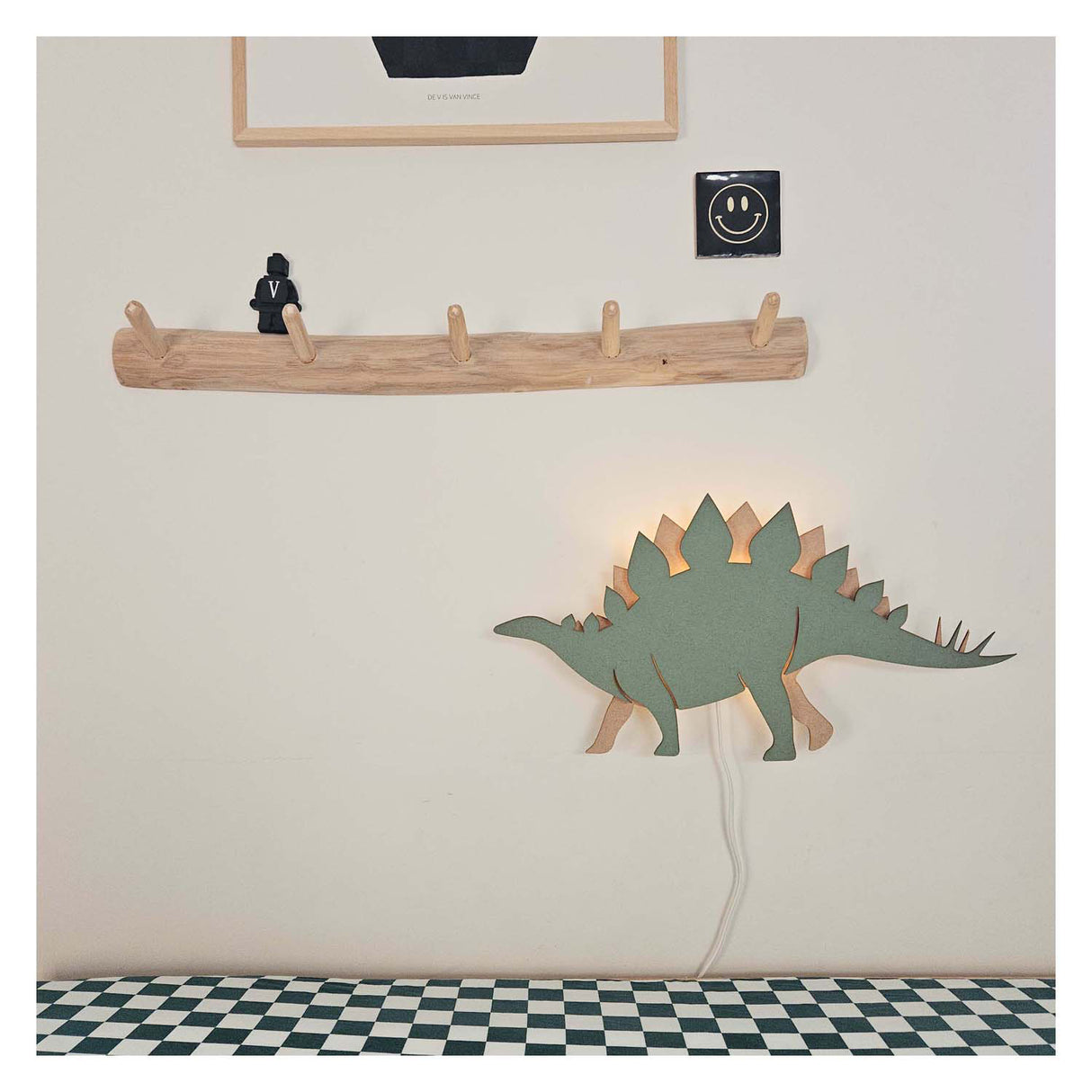 Van tjalle en jasper - dino wandlamp stegosaurus - hout