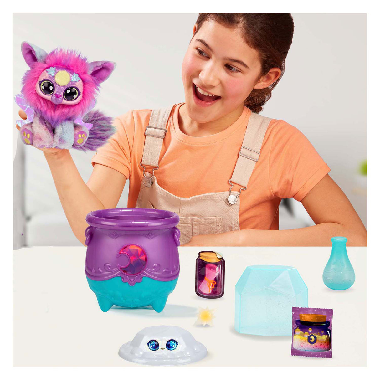 Moose Toys Magic Mixies Magic boiler Moon With Crystals