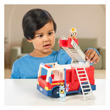 Moose Toys Bluey's fire truck with 2 play figures