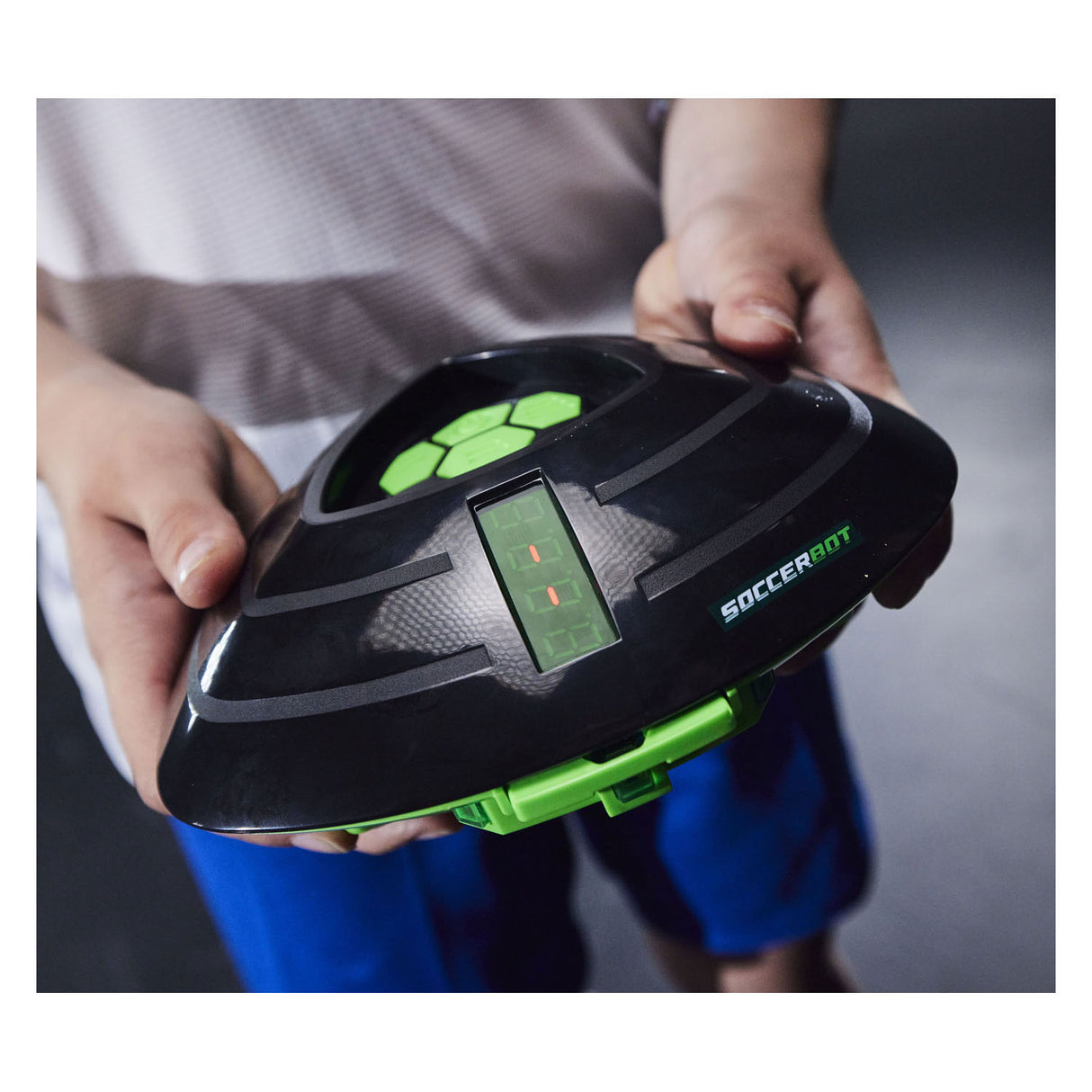 Spectron Smartball Soccerbot football game