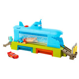 Комплект за игра Mattel Pixar Whale Car Wash