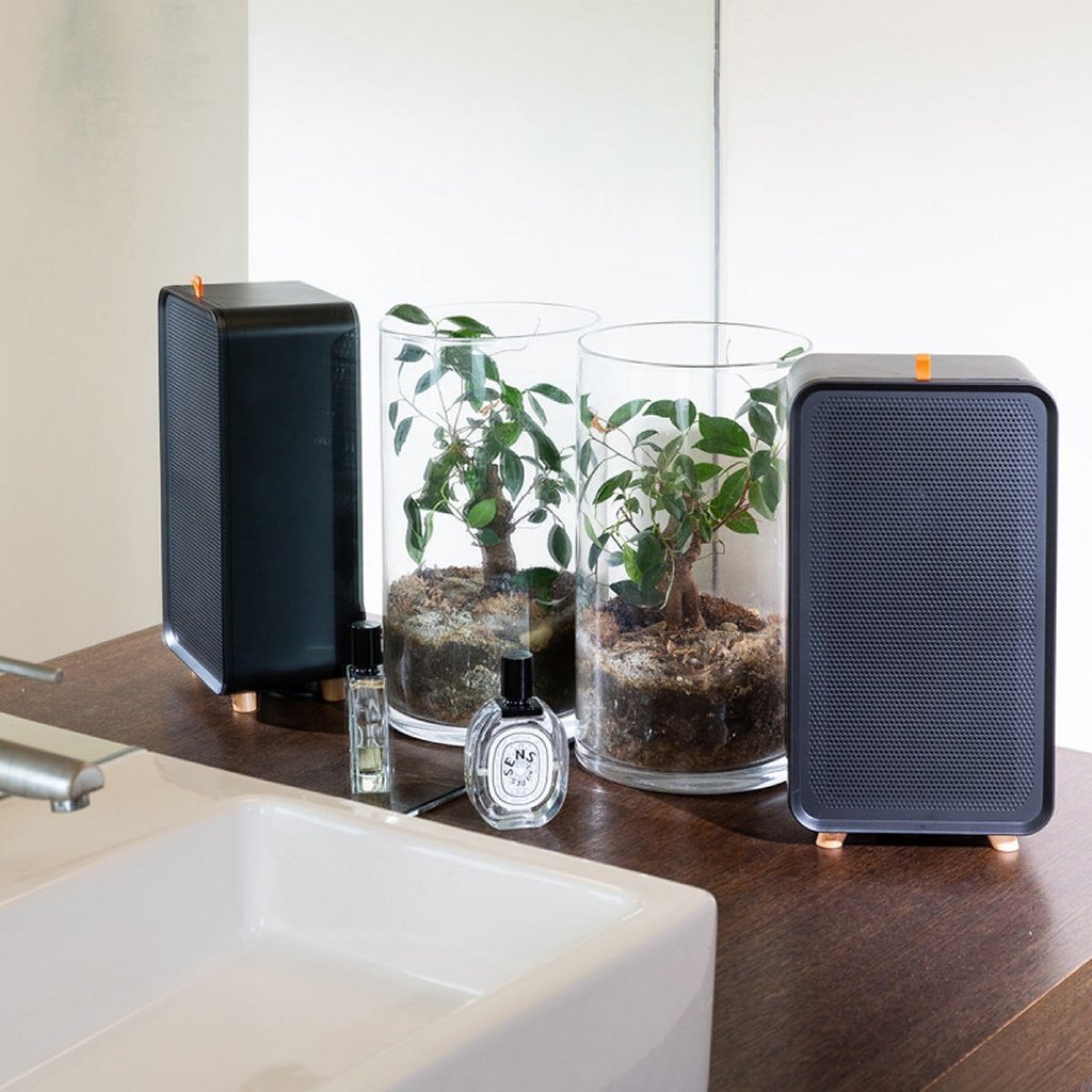 Air me orain black dehumidifier black
