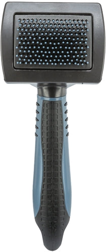 Trixie Soft brush with plastic brushes and studs