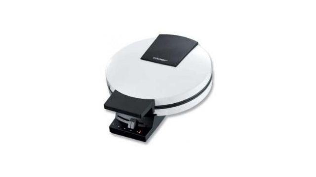 Cloer 120 waffle iron for heart-shaped waffles