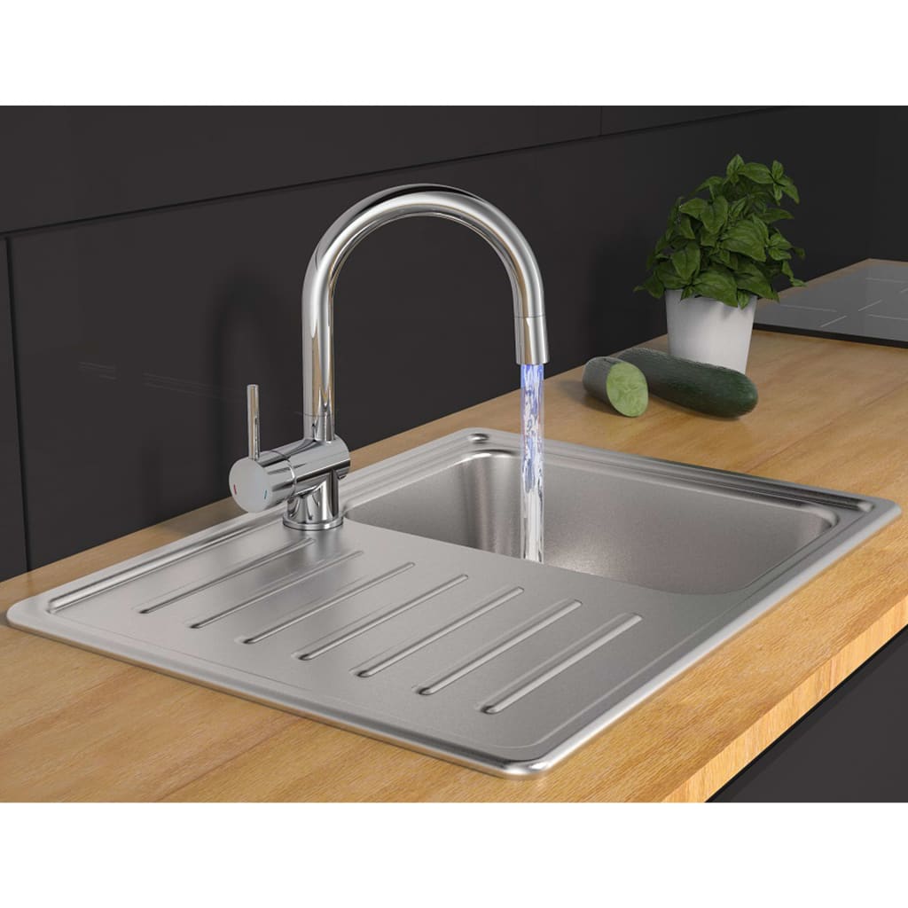 Schütte Schütte One -Kutton Mixer med LED Stella Chrome -färgad