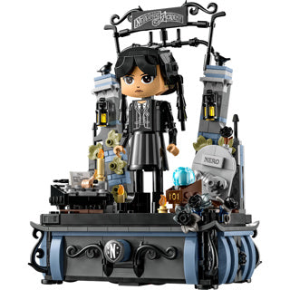 Lego 76780 Wednesday Addams Figure