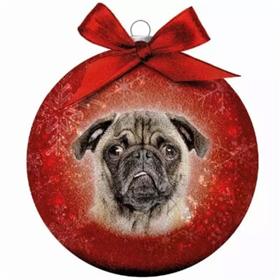 Vill Kaddoe Chrëschtdag Ball gefruer Pug rout
