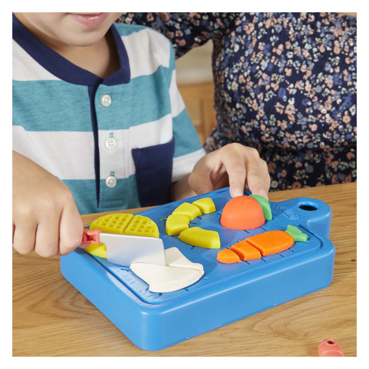Začetni set Hasbro play-doh mali kuhar