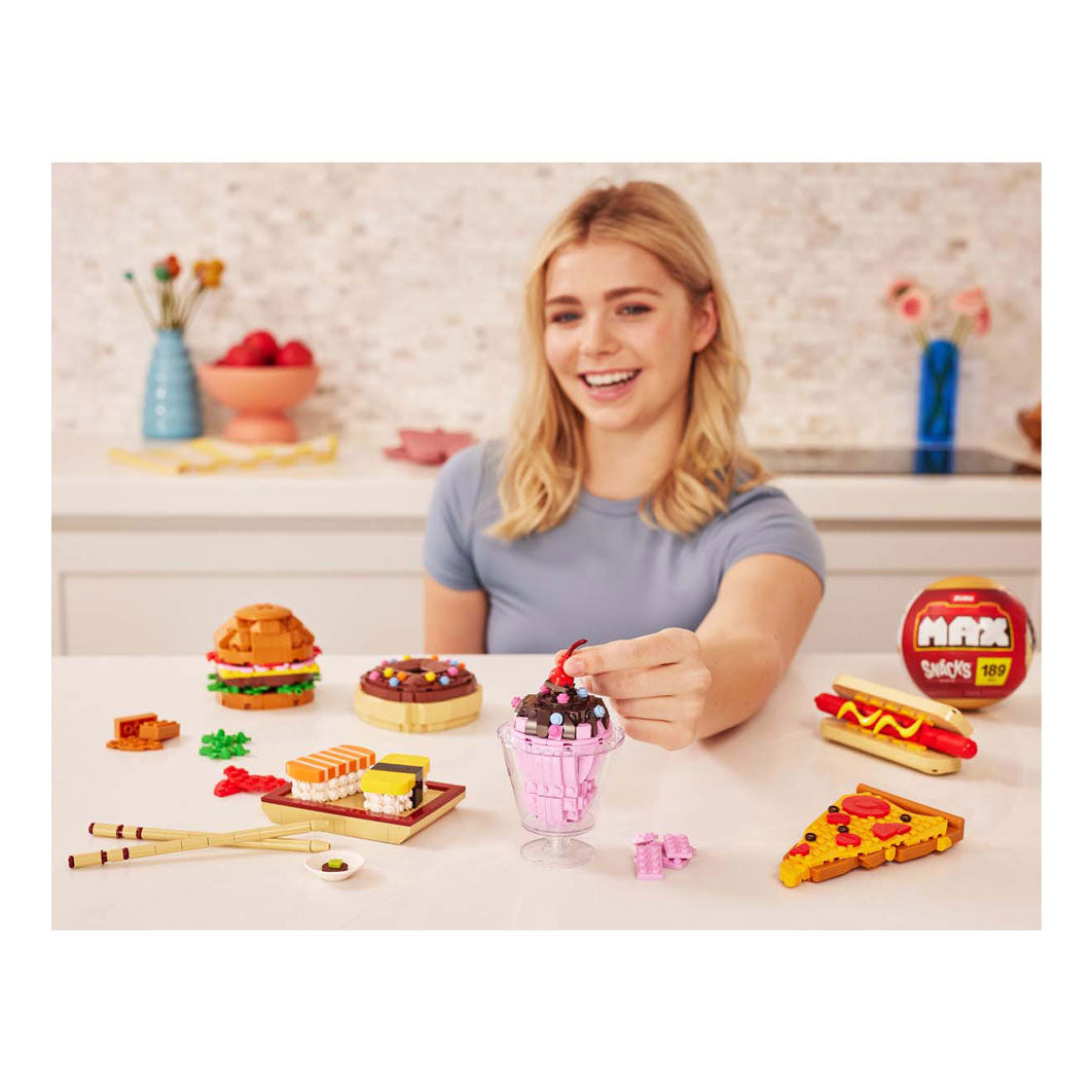 Max Bricks Snacks Ball