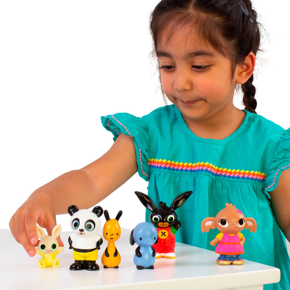 Spectron Case with 6 Figures