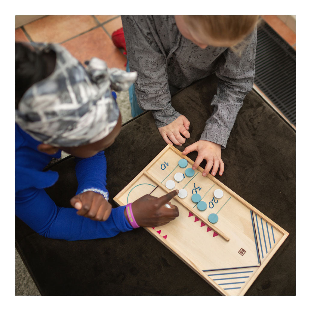 Haca Tábla Bréagáin BS agus Slingpuck, 2in1