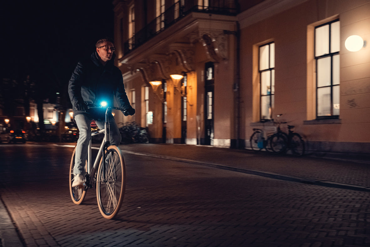 Fényszóró Axa dwn30 usb