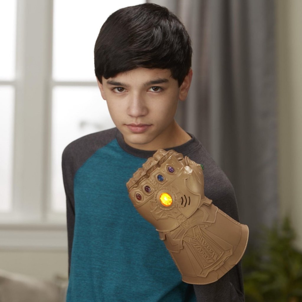 Hasbro marvel avengers infinity gauntlet + licht en geluid