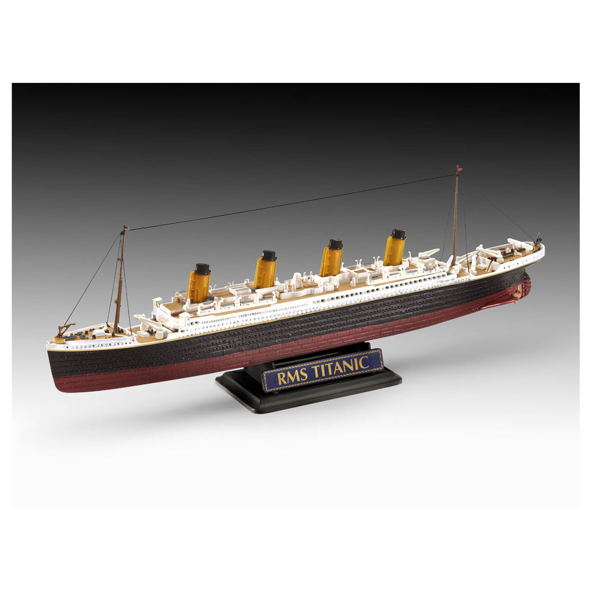Revell gift set Titanic