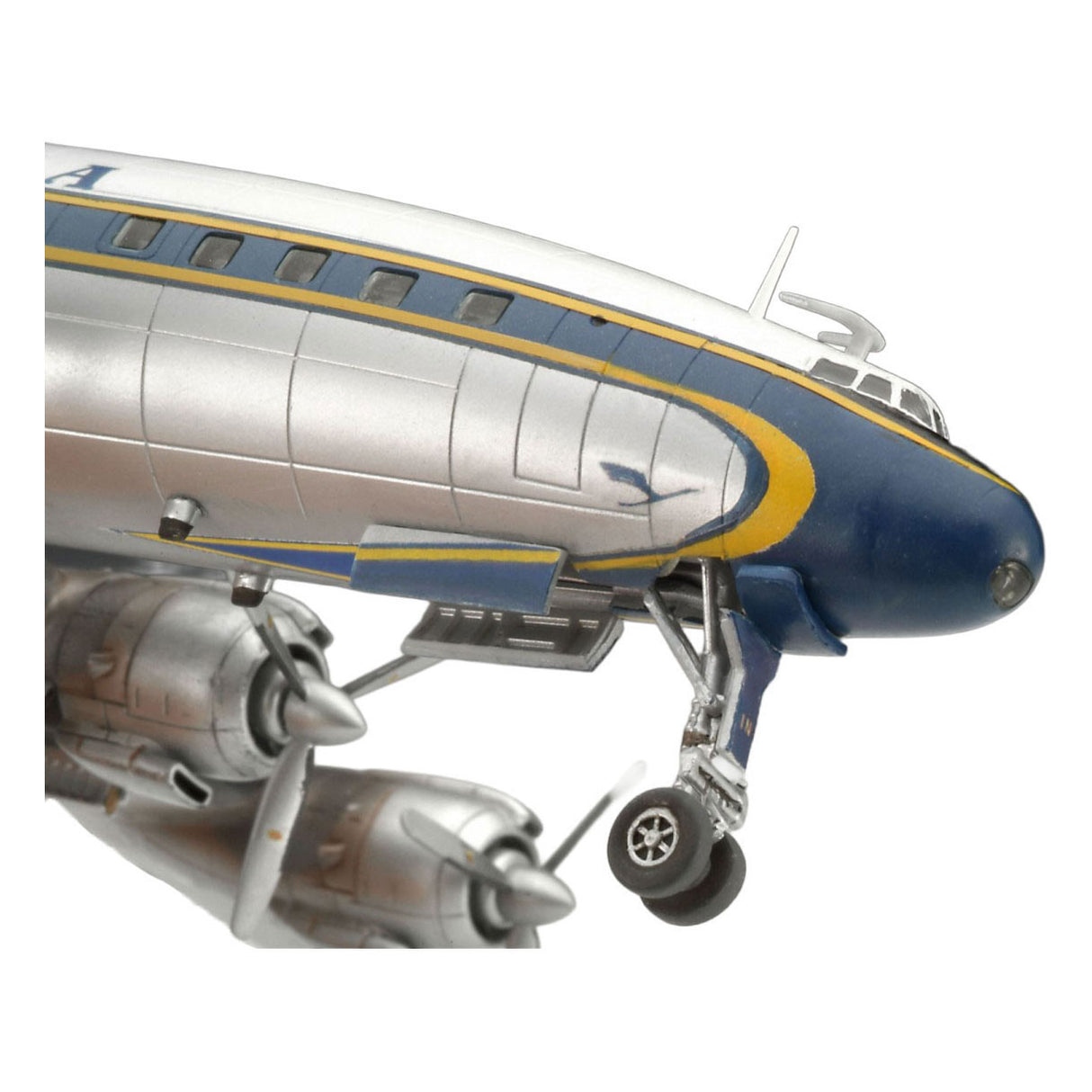 Revell Model Kit Lockheed L.1049G Super Constellation Lufthansa 1:144 - 95 parts.