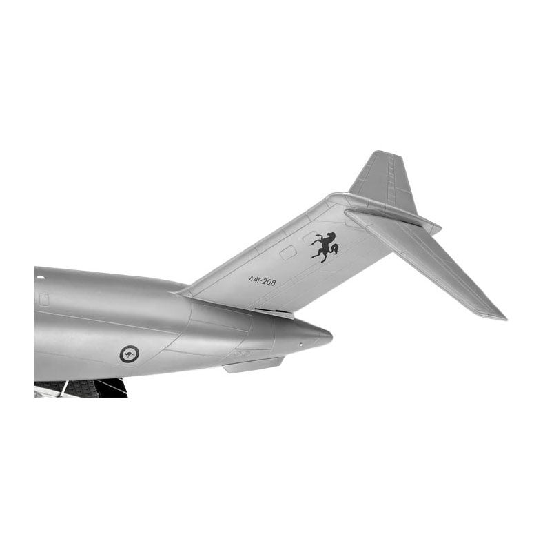 Revell modelbouwpakket boeing c-17a globemaster iii 1:144 - 137dlg.
