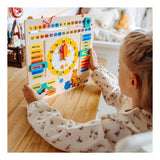 Relógio quadrado de madeira de pé pequeno que parece alemão alemão