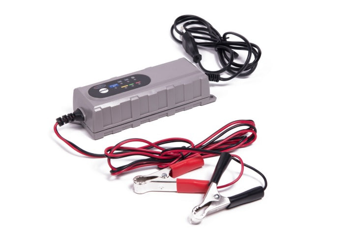Dr. Battery Charger Uppelaar 6-12V 3.8a