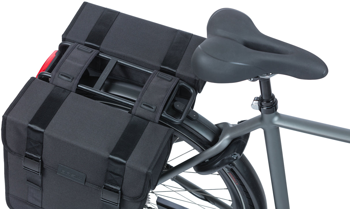 Basil Tour Double Bicycle Borsa - Acqua - Responsabile - 28L - Nero