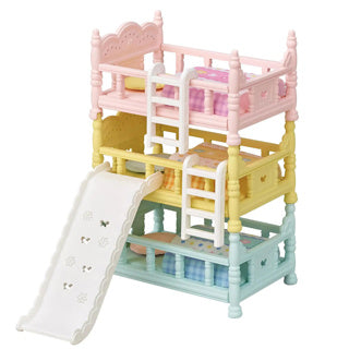 Epoch Famiglie Sylvanian Bunk Led per tre