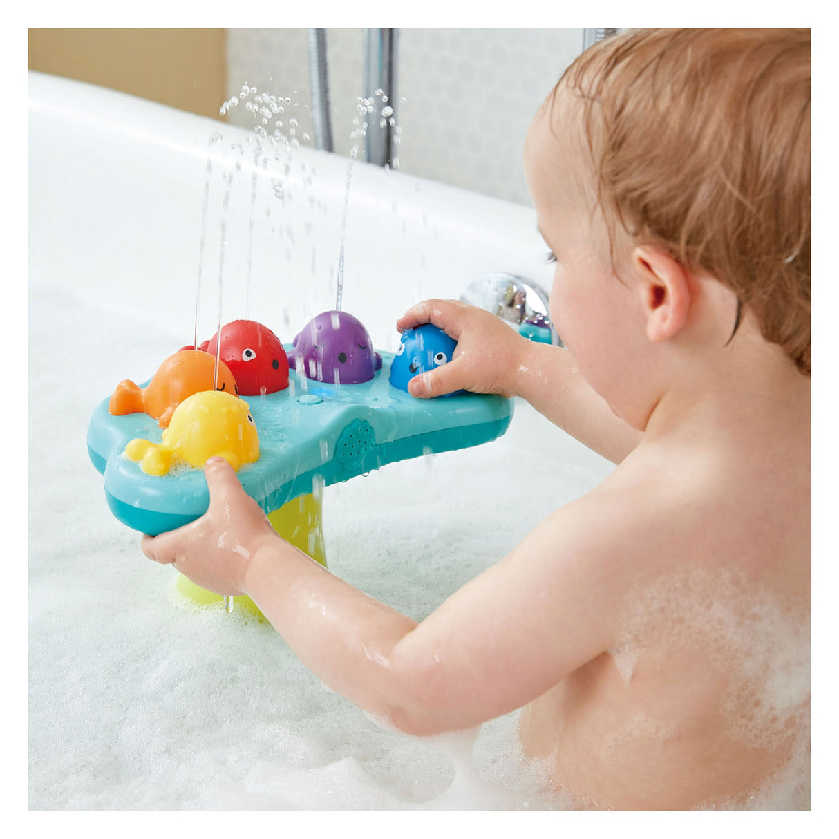 Hape Bath Toys Musical Whale Fontein