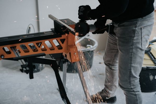 AC battery angle grinder 115mm (Maxxpack 18V).