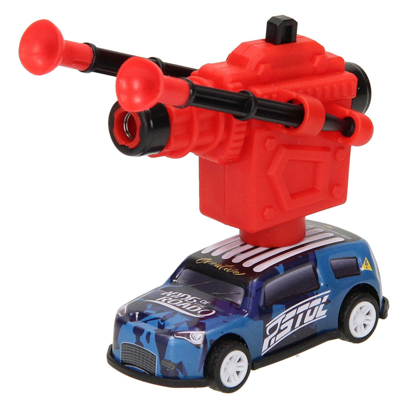 Kovové auto s funkcí střelby