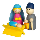 Medinė gimimo scena su žaidimų figūrėlėmis