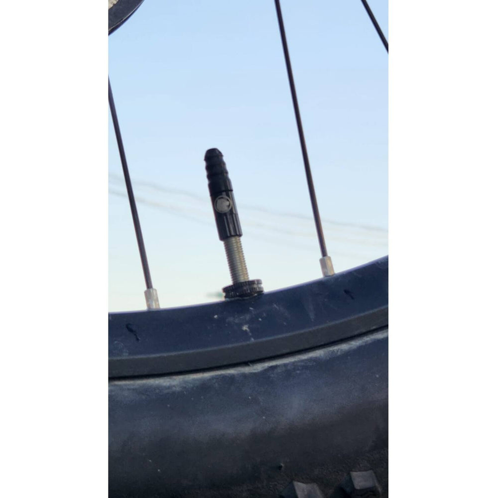 Joes No Flats - Tubeless Valiel Flow Hochluftvolumen 45 mm 2 Teile