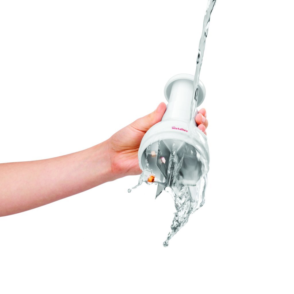 Metaltex Kitchen Helpers Twist Onion on onion cutter white