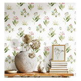 North Wall Wallpaper Blooming Garden 6 Fleurs et plantes blanches et vertes