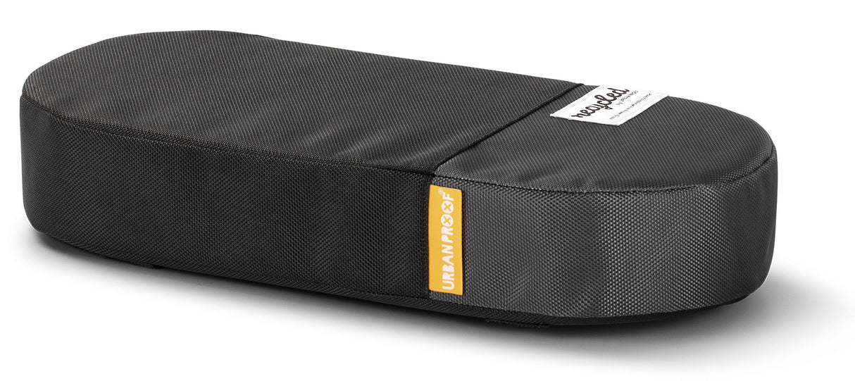 Poggyász viselkedése A párna újrahasznosított 38 cm -es fekete szürke