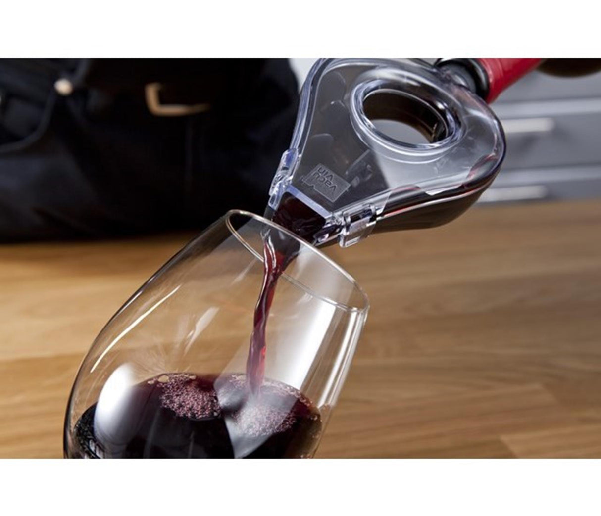 Vacu vin wijnbeluchter grijs