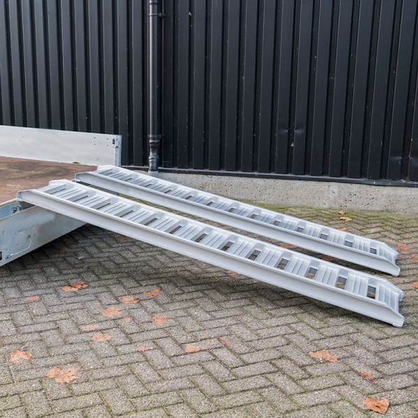 Loading ramp SET 247cm 1800 kg.