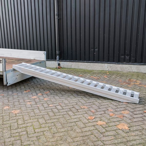 Rampboard stykke 300 cm 2500 kg.