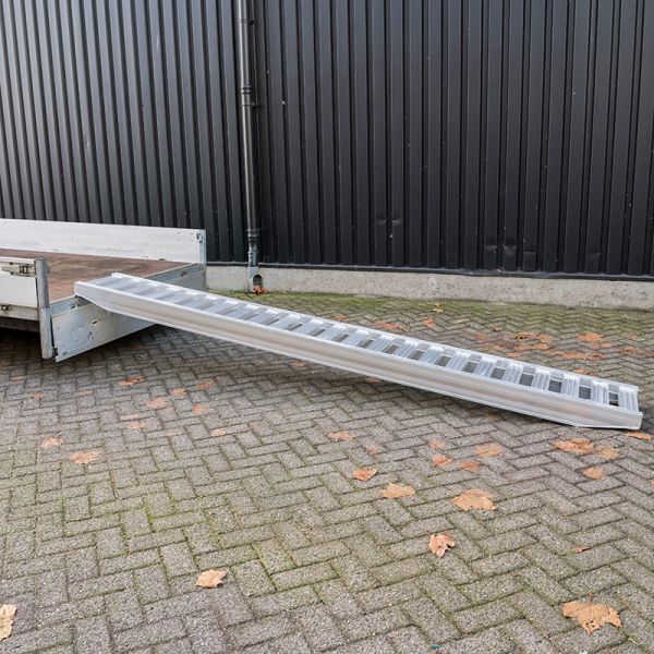 Ramp piece 350 cm 2500kg.