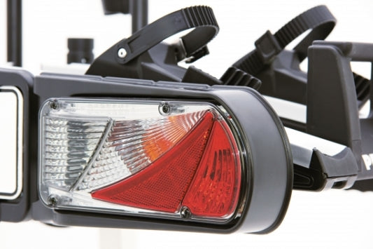 Pro user rear light on the right diamond