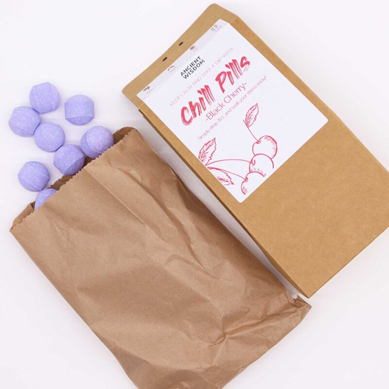 Black Cherry Bath Bcro Balls Fizz Chill Pill dárková krabička