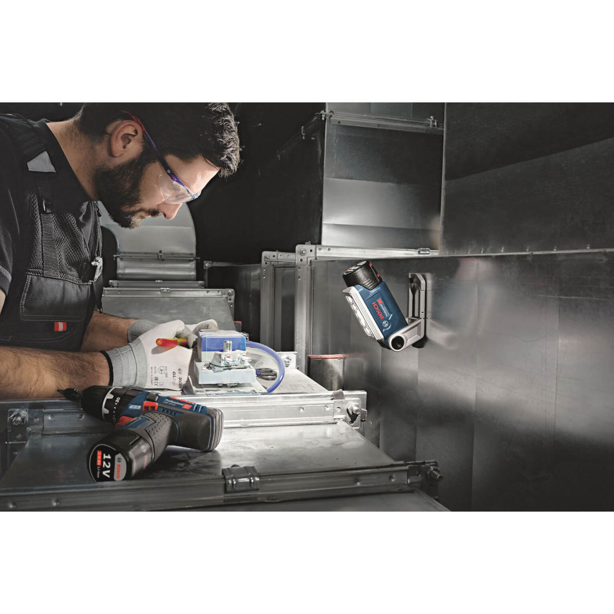Bosch prof baterijska svetilka Gli 12 V-330 Izključitev