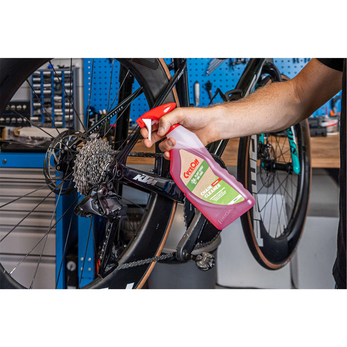 Cyclon Chainer Cleaner Planzebaséiert Sprooifest 500ml