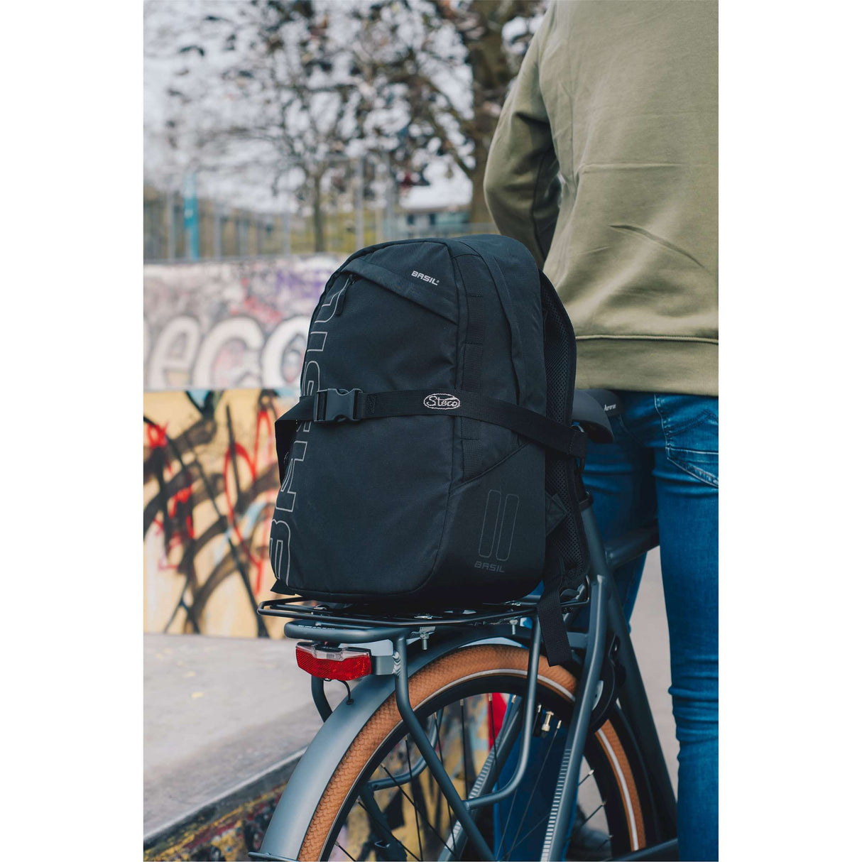 Steco Monkey-With Bagage Rider bredere med svart stropp